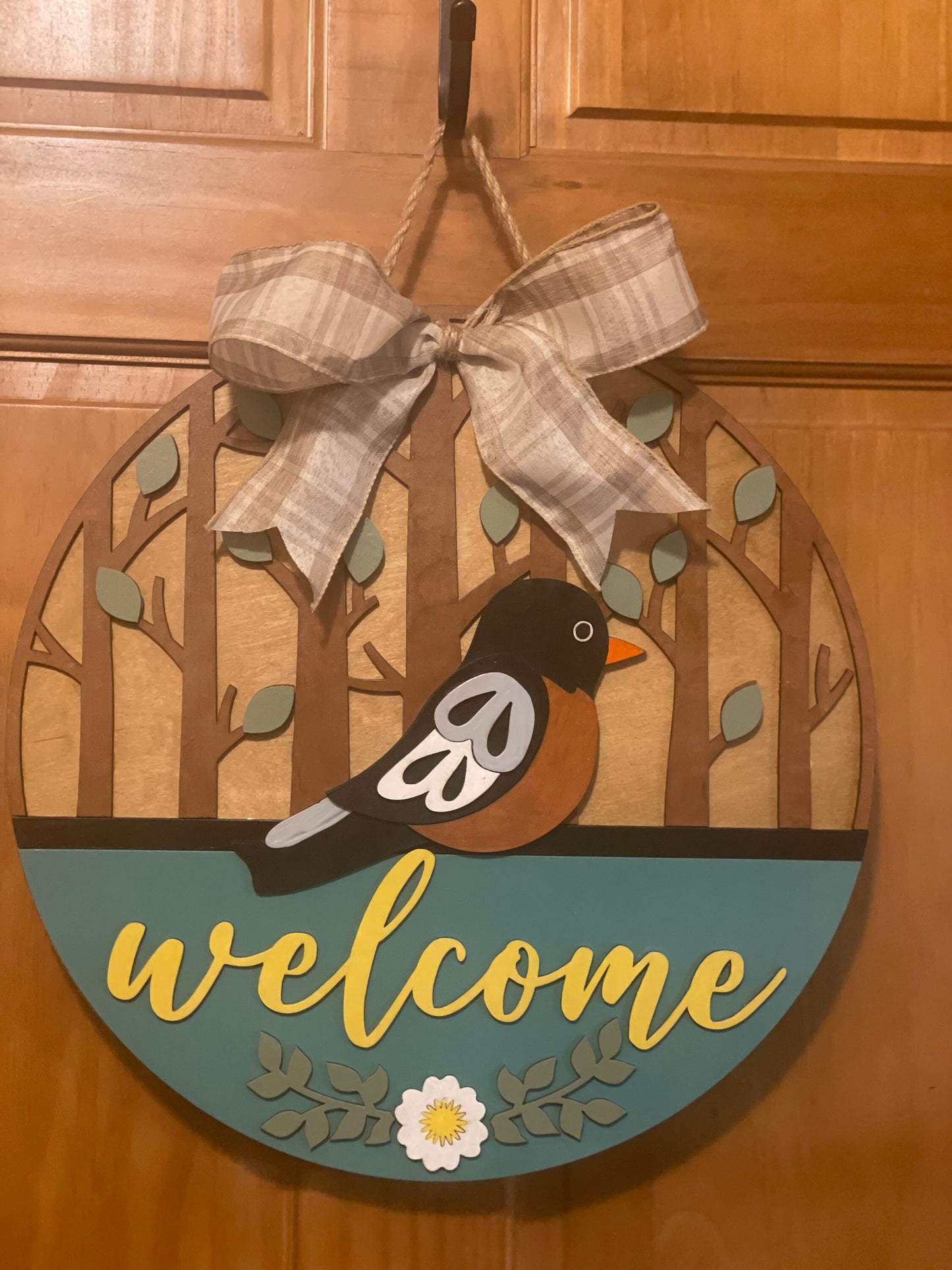 Robin Front Door Decor | Welcome Door Hanger | 3D Lettering | Round Wood Sign | Year Round Decor | Robin Bird Decor | Spring Door Wreath