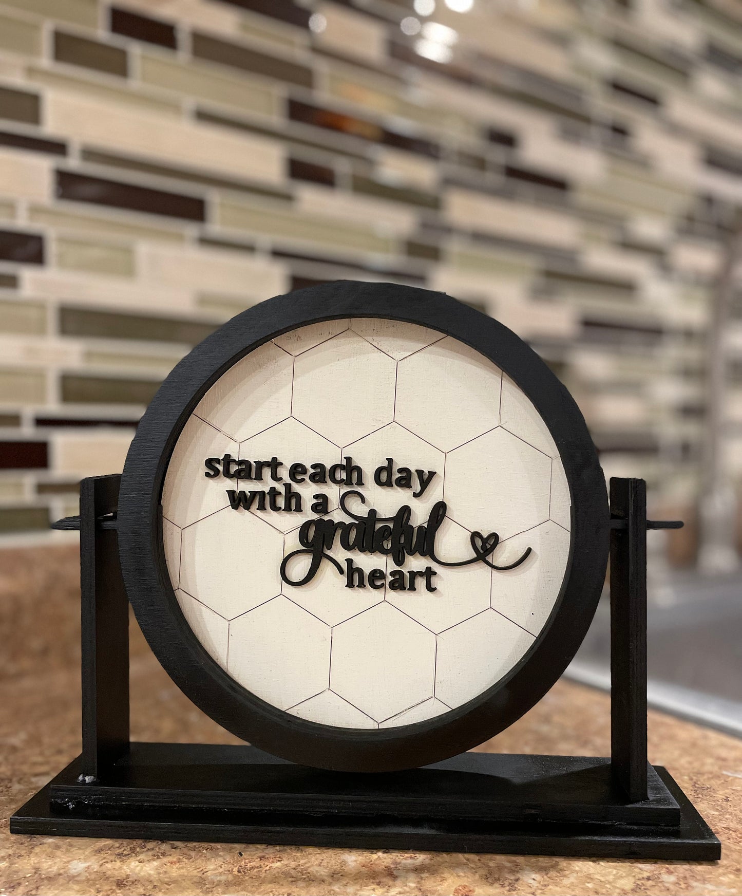 Round Tabletop Sign -Interchangeable Tabletop Sign - Personalized Decor- Shelf Sitter - Farmhouse- Housewarming Or Wedding Gift - Decoration