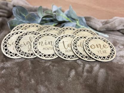 Rattan Baby Monthly Milestone Markers, Wood Milestone Markers, Baby Photo Props, Baby Milestone Discs, Monthly Signs